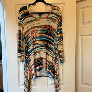 Karen Kane Vibrant Print Stretchy Tunic Top, size XL, Shark Bite Hem,3/4 Sleeves